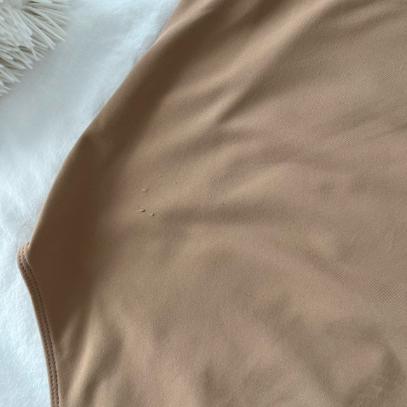 Aritzia Bodysuit - Picture 3 of 3